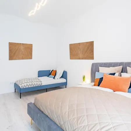 Cozy New - Easy Center Access Apartamento